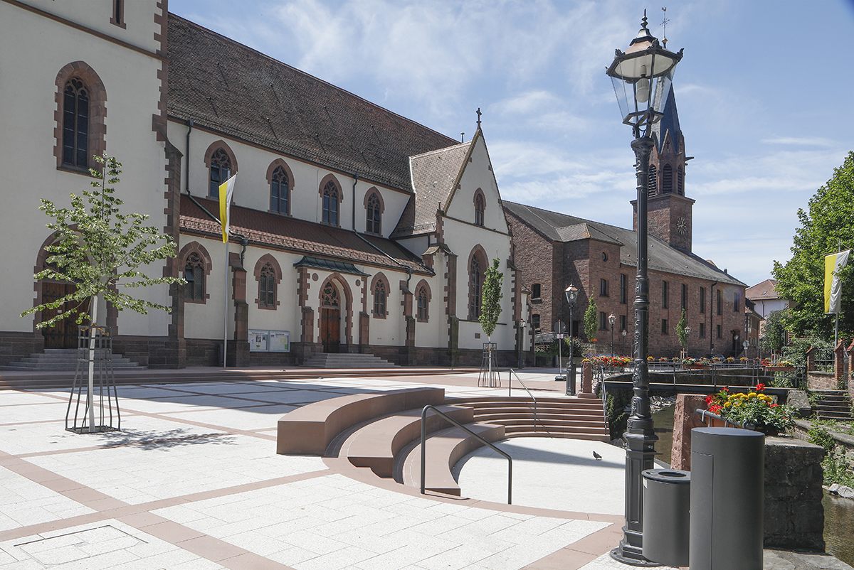 Umgestaltung Kirchplatz Weingarten